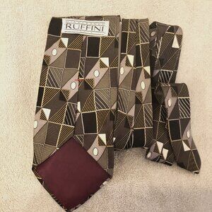 GIANFRANCO RUFFINI ITALIAN SILK TIE- MADE IN U.S.A.-GEOMETRIC GREEN 58'' X 4''